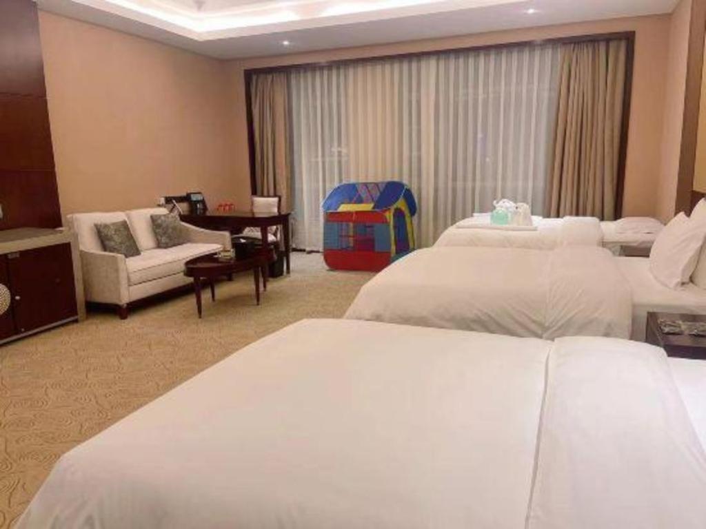 Linyi Blue Horizon International Hotel Yi He Ngoại thất bức ảnh