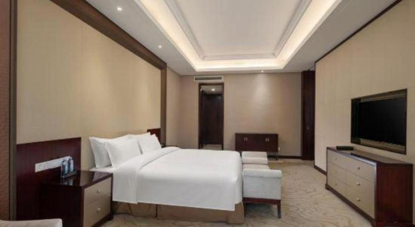 Linyi Blue Horizon International Hotel Yi He Ngoại thất bức ảnh